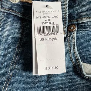 AE mom Jeans new with tags